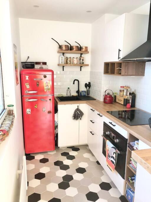 Apartment Chez Lea - Cozy Apt Near Montmartre, 15min From Center *